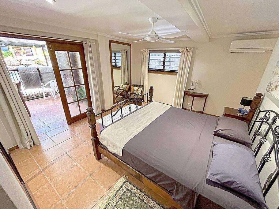 Oasis, In Leafy Whitfield. Villa Edge Hill Екстериор снимка