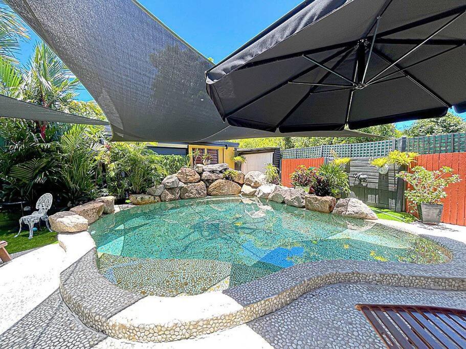 Oasis, In Leafy Whitfield. Villa Edge Hill Екстериор снимка