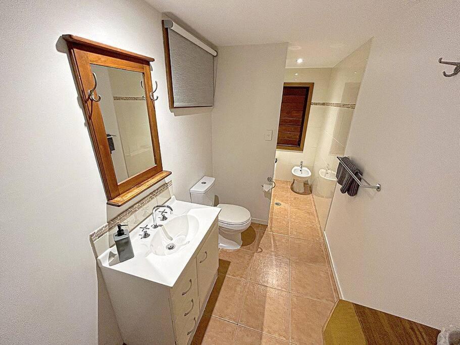 Oasis, In Leafy Whitfield. Villa Edge Hill Екстериор снимка